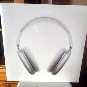 Apple Air Pod Max NIB unopened Silver